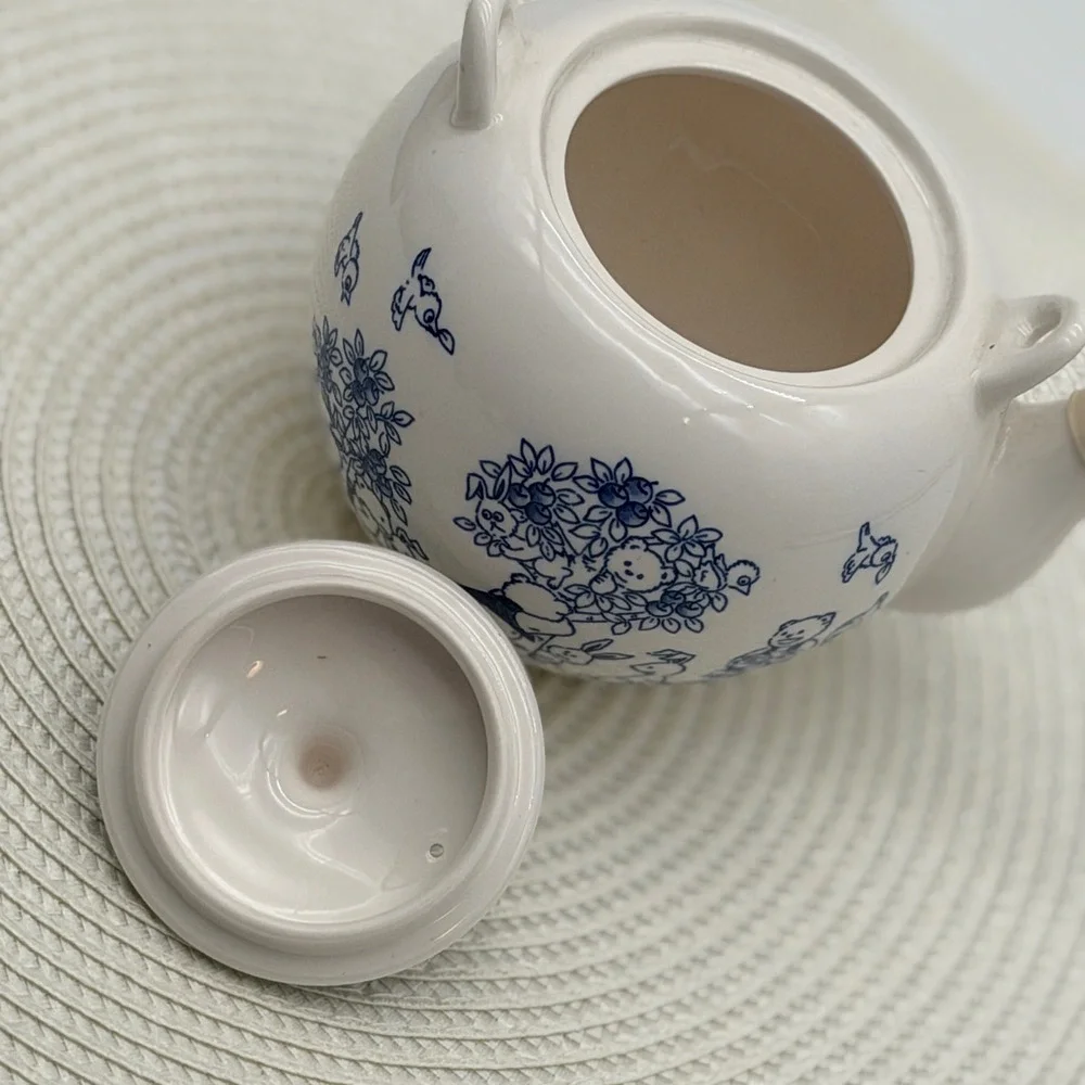 Vintage Style Blue and White Bear Forest Ceramic Teapot with Lid Kawaii Nikko